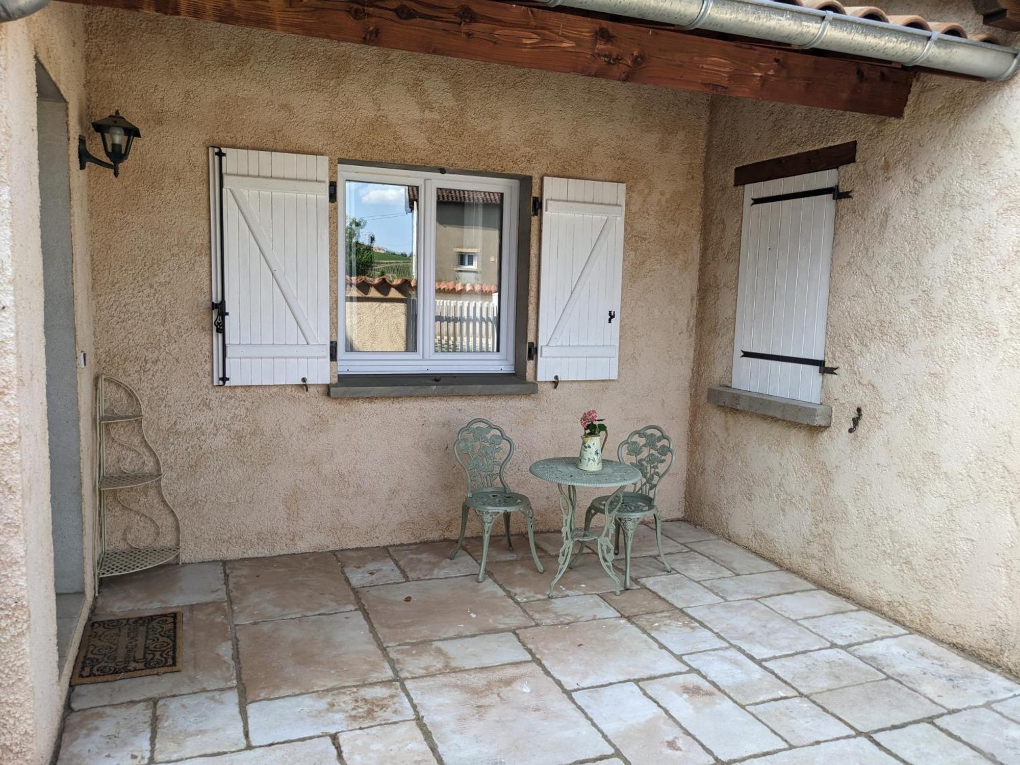 Panda Home Quincie-en-Beaujolais Exterior photo