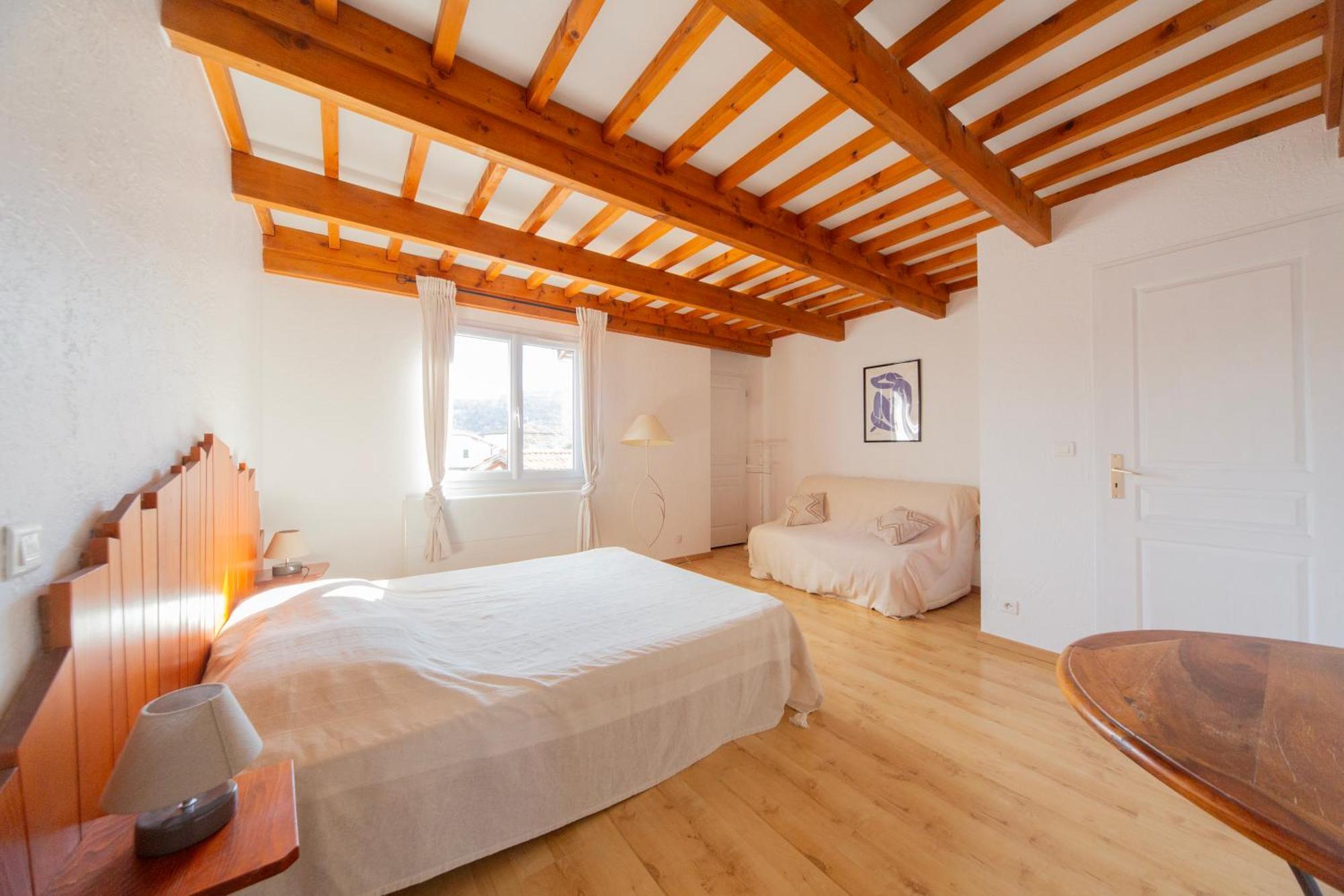 Panda Home Quincie-en-Beaujolais Exterior photo